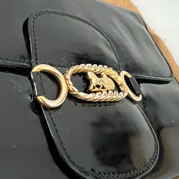 Vintage Celine Paris patent leather clutch. - Picture 4 of 10